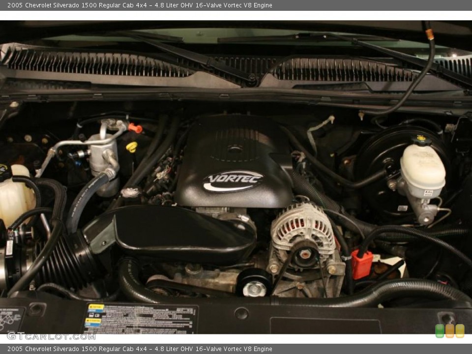 4.8 Liter OHV 16-Valve Vortec V8 Engine for the 2005 Chevrolet Silverado 1500 #42193911