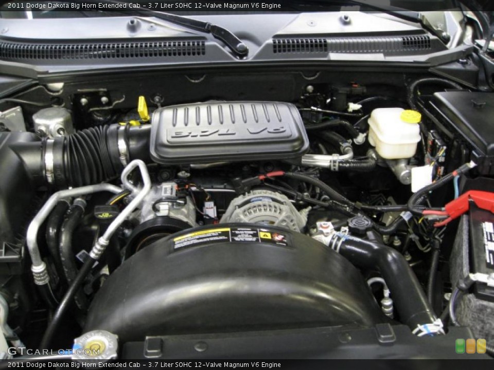3.7 Liter SOHC 12-Valve Magnum V6 Engine for the 2011 Dodge Dakota #42346792