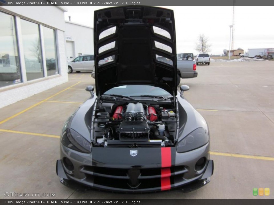 8.4 Liter OHV 20-Valve VVT V10 Engine for the 2009 Dodge Viper #42408340