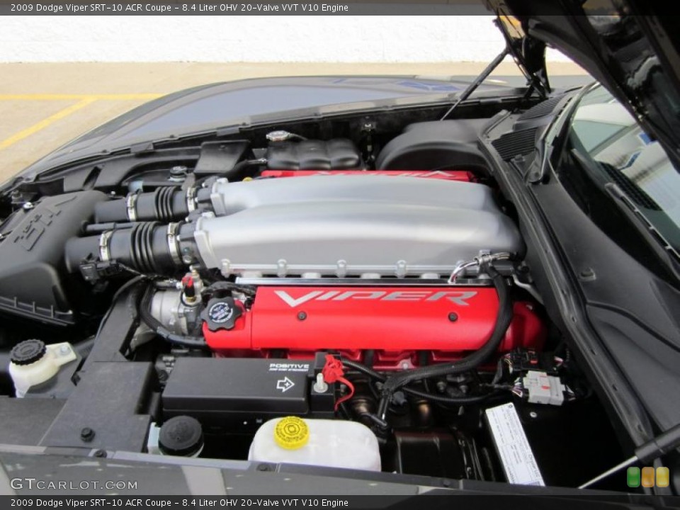 8.4 Liter OHV 20-Valve VVT V10 Engine for the 2009 Dodge Viper #42408352