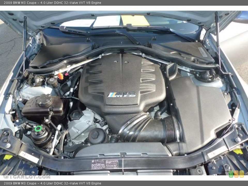 4.0 Liter DOHC 32-Valve VVT V8 Engine for the 2009 BMW M3 #42421836