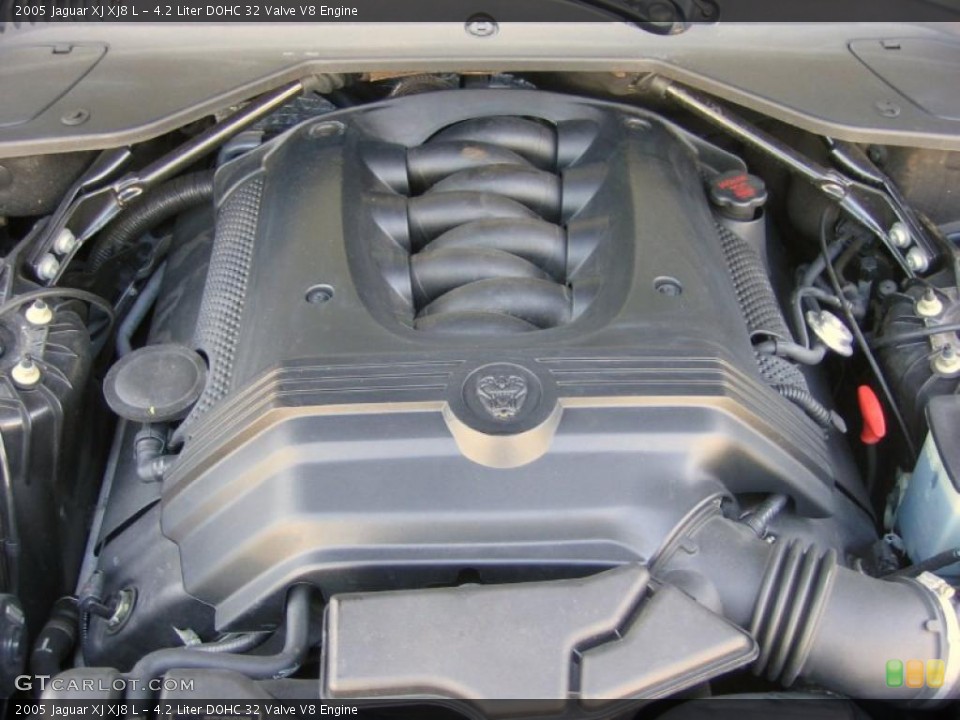 4.2 Liter DOHC 32 Valve V8 Engine for the 2005 Jaguar XJ #42906425