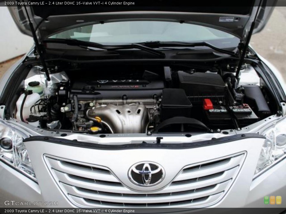 2.4 Liter DOHC 16-Valve VVT-i 4 Cylinder Engine for the 2009 Toyota Camry #42927092