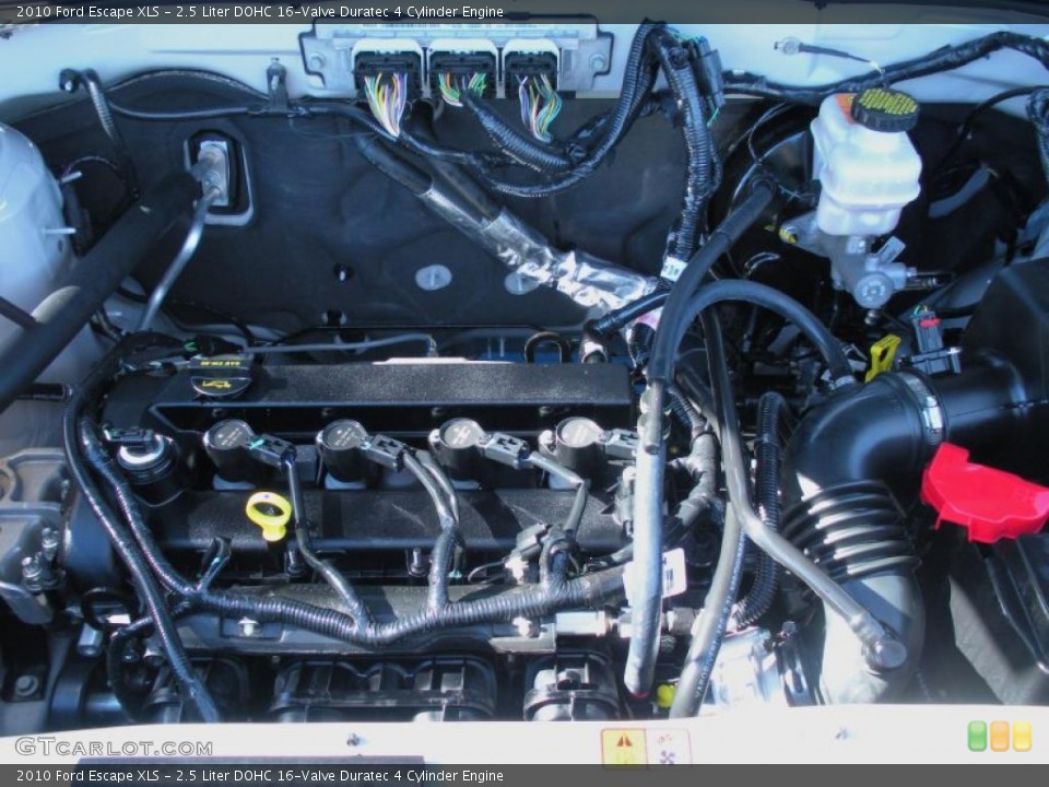 2.5 Liter DOHC 16-Valve Duratec 4 Cylinder Engine for the 2010 Ford Escape #42995911