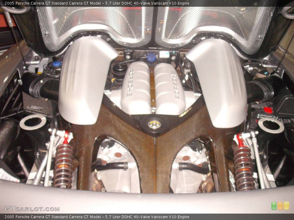 5.7 Liter DOHC 40-Valve Variocam V10 Engine for the 2005 Porsche Carrera GT #430254