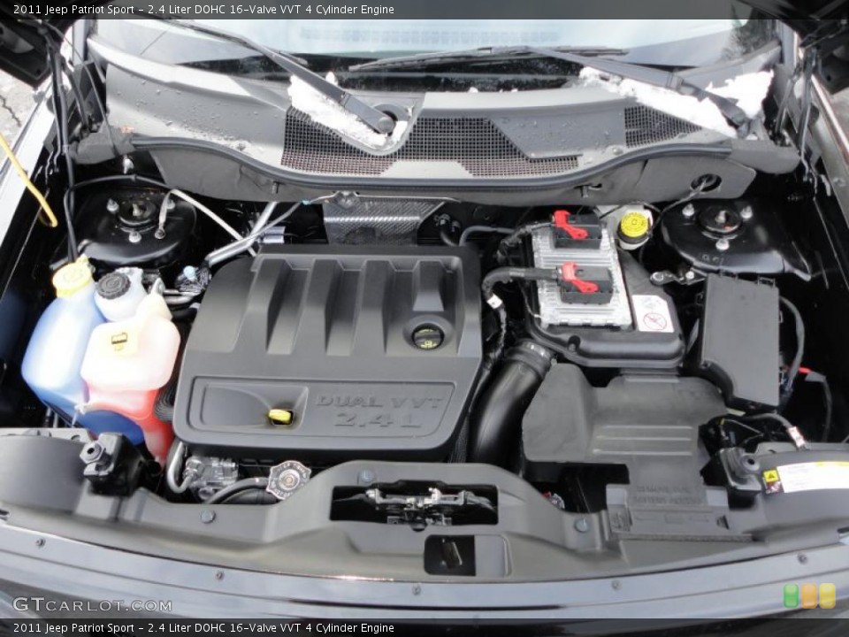 2.4 Liter DOHC 16-Valve VVT 4 Cylinder Engine for the 2011 Jeep Patriot #43034991