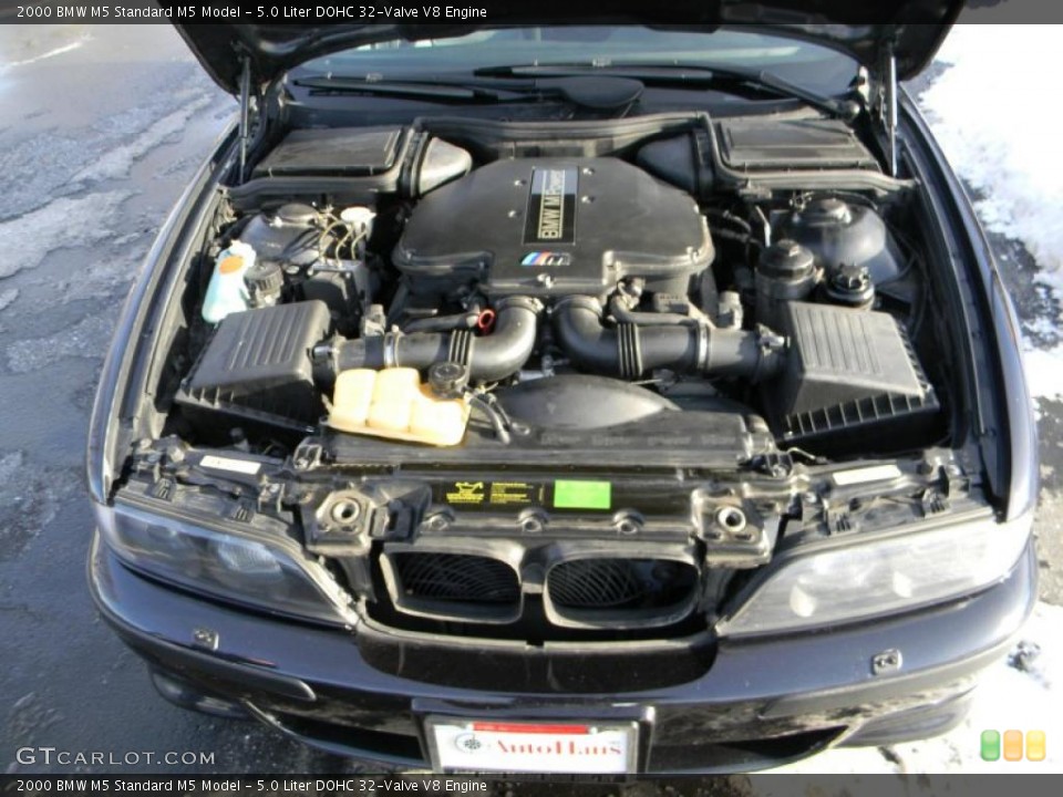 5.0 Liter DOHC 32-Valve V8 Engine for the 2000 BMW M5 #43064400