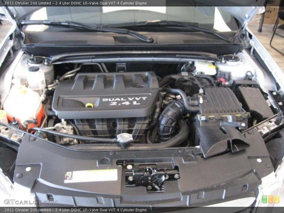 2.4 Liter DOHC 16-Valve Dual VVT 4 Cylinder Engine for the 2011 Chrysler 200 #43255750