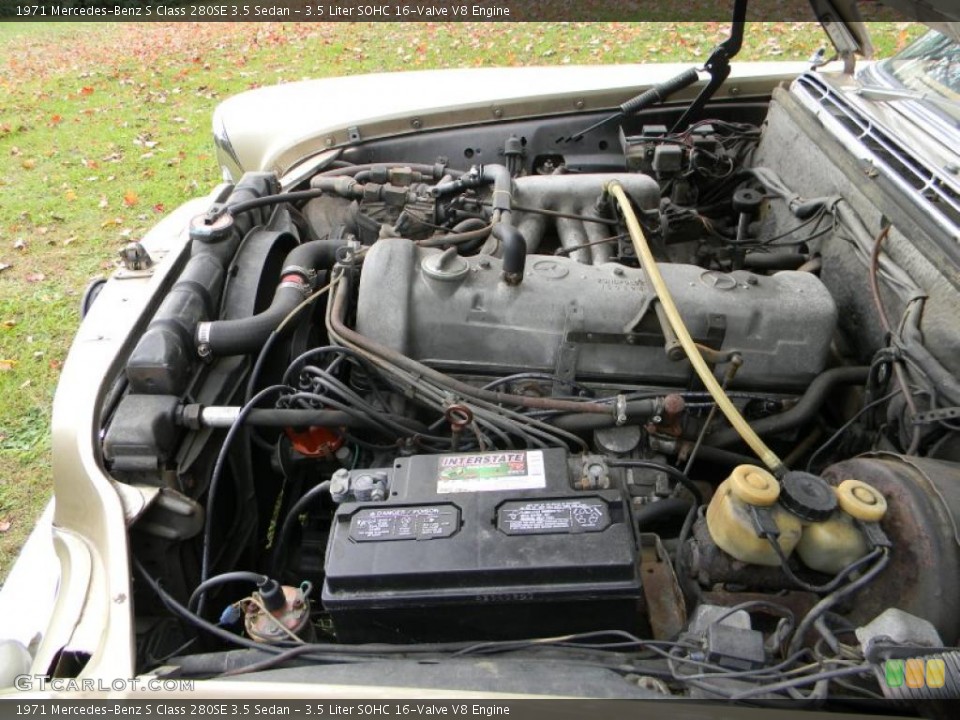 3.5 Liter SOHC 16-Valve V8 Engine for the 1971 Mercedes-Benz S Class #43536482