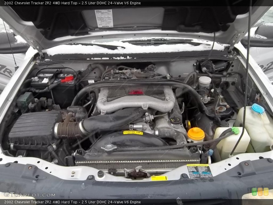 2.5 Liter DOHC 24-Valve V6 Engine for the 2002 Chevrolet Tracker #43987292
