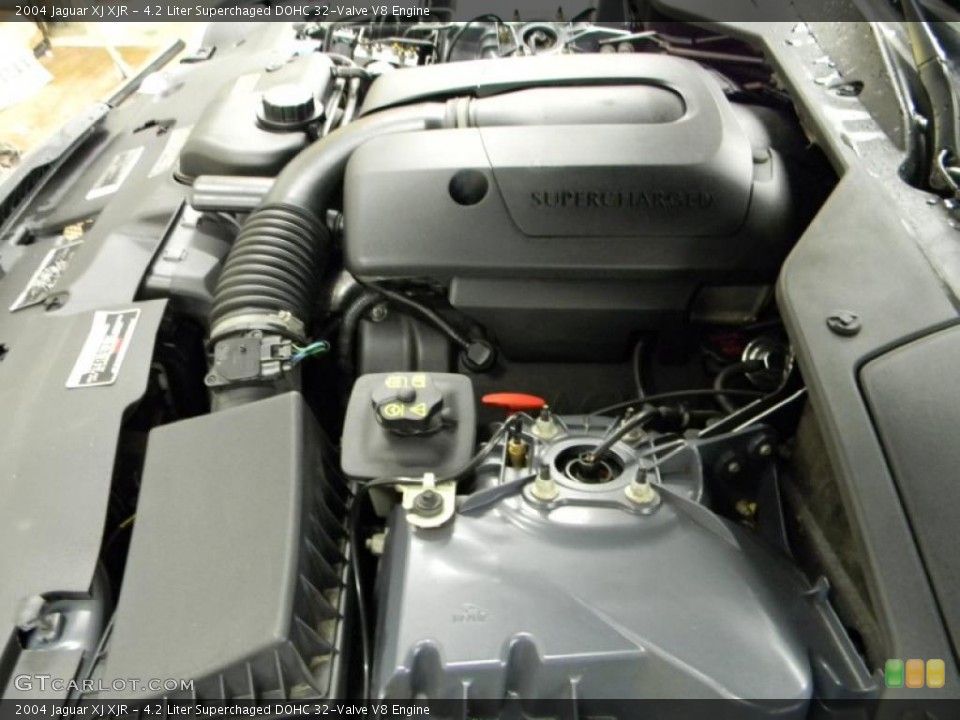 4.2 Liter Superchaged DOHC 32-Valve V8 Engine for the 2004 Jaguar XJ #44060936