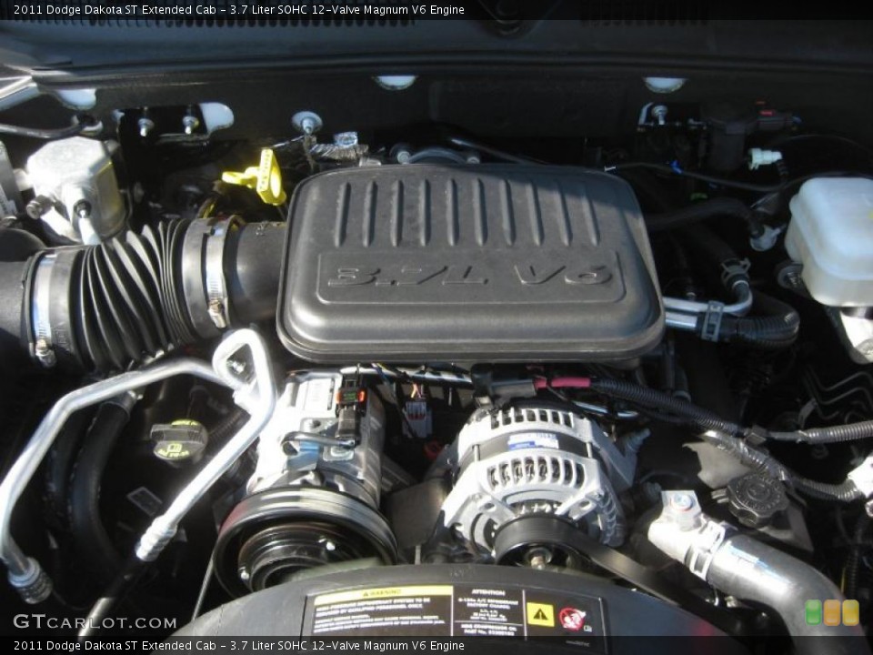 3.7 Liter SOHC 12-Valve Magnum V6 Engine for the 2011 Dodge Dakota #44140290