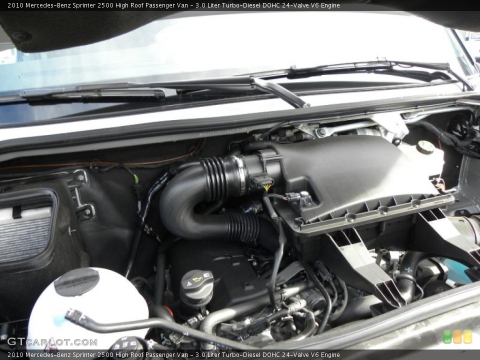 3.0 Liter Turbo-Diesel DOHC 24-Valve V6 Engine for the 2010 Mercedes-Benz Sprinter #44154491