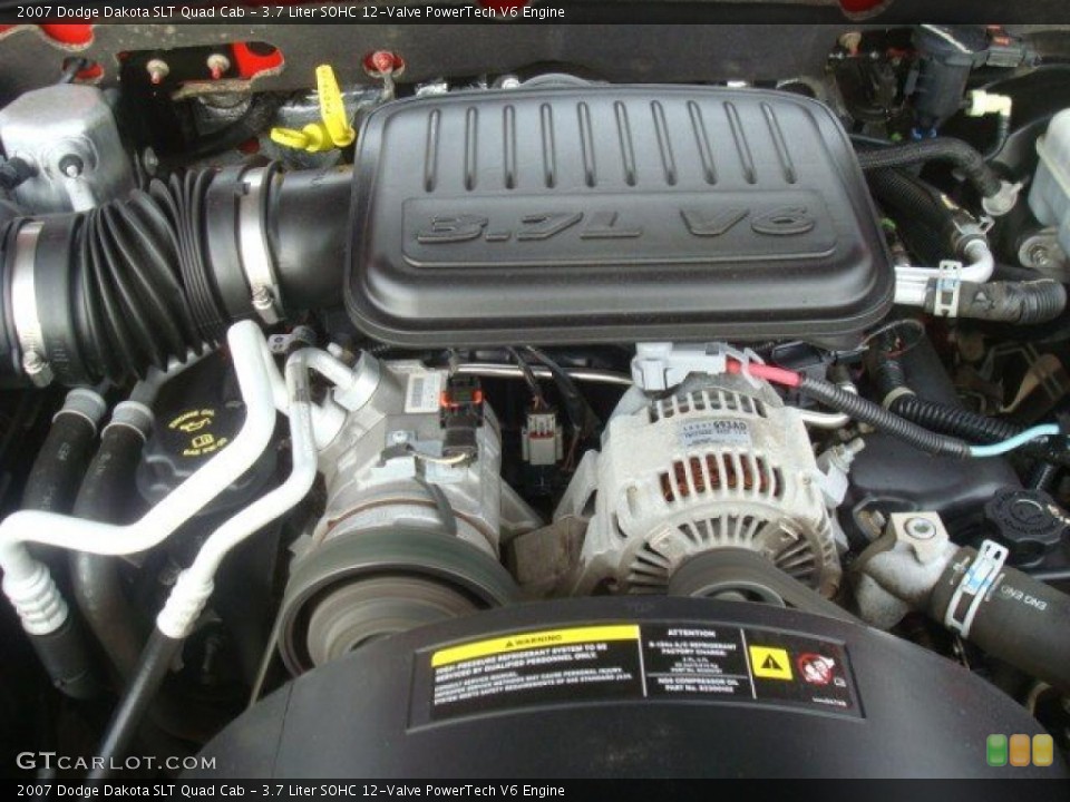 3.7 Liter SOHC 12-Valve PowerTech V6 Engine for the 2007 Dodge Dakota #44322345
