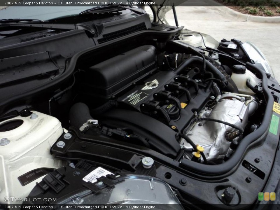 1.6 Liter Turbocharged DOHC 16V VVT 4 Cylinder Engine for the 2007 Mini Cooper #44631632