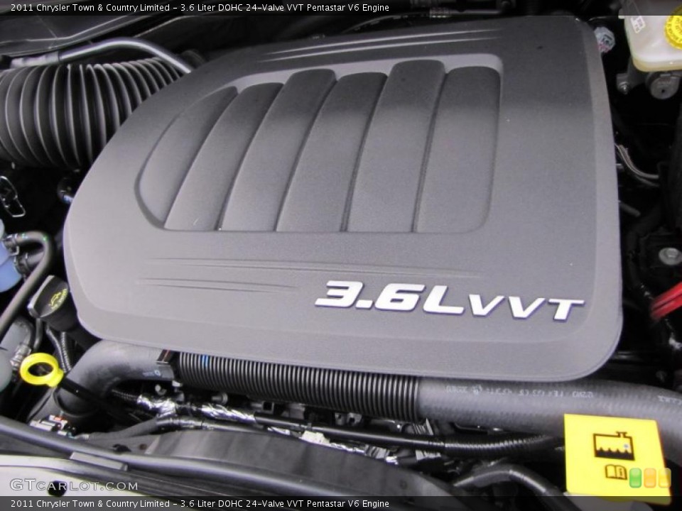 3.6 Liter DOHC 24-Valve VVT Pentastar V6 Engine for the 2011 Chrysler Town & Country #44737634
