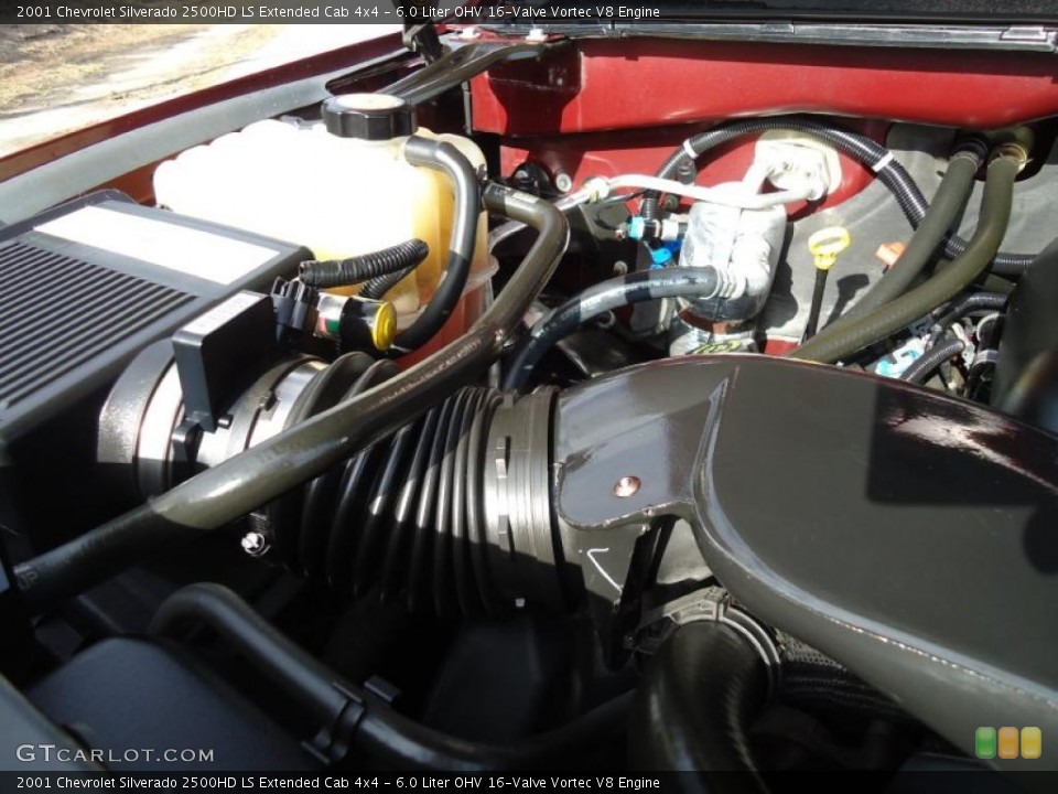 6.0 Liter OHV 16-Valve Vortec V8 Engine for the 2001 Chevrolet Silverado 2500HD #44979575