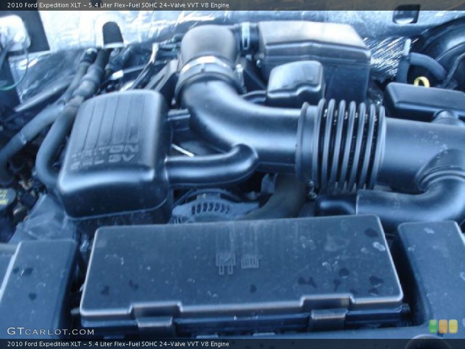 5.4 Liter Flex-Fuel SOHC 24-Valve VVT V8 Engine for the 2010 Ford Expedition #45037153