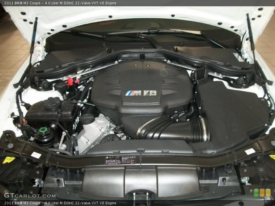 4.0 Liter M DOHC 32-Valve VVT V8 Engine for the 2011 BMW M3 #45139799