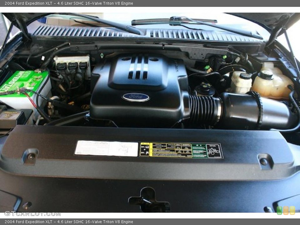 4.6 Liter SOHC 16-Valve Triton V8 Engine for the 2004 Ford Expedition #45597208