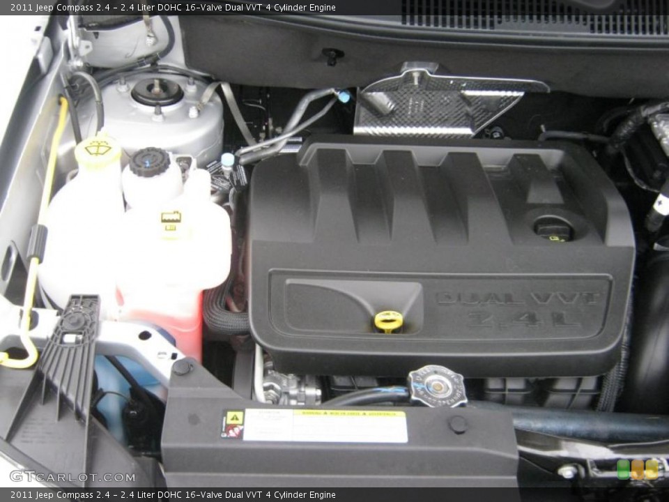 2.4 Liter DOHC 16-Valve Dual VVT 4 Cylinder 2011 Jeep Compass Engine