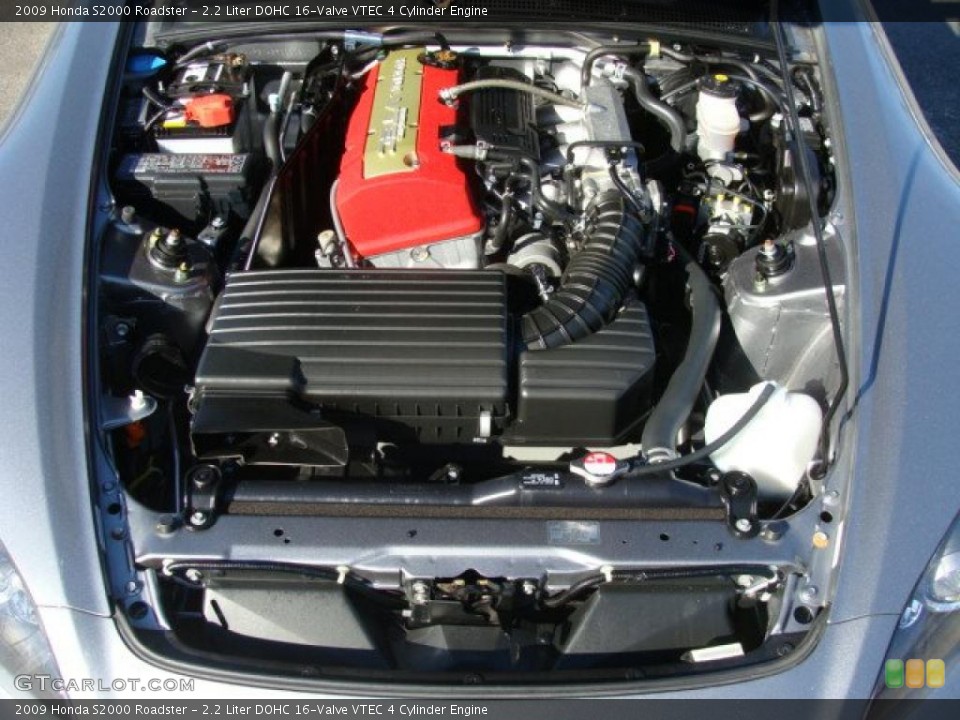 2.2 Liter DOHC 16-Valve VTEC 4 Cylinder Engine for the 2009 Honda S2000 #45732286