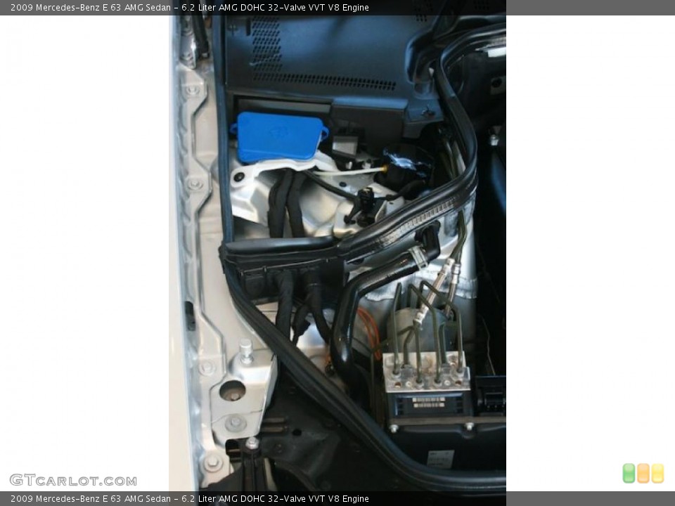 6.2 Liter AMG DOHC 32-Valve VVT V8 Engine for the 2009 Mercedes-Benz E #46064637