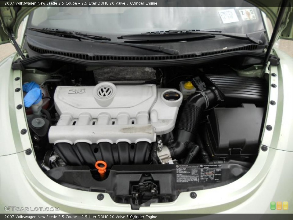 2.5 Liter DOHC 20 Valve 5 Cylinder Engine for the 2007 Volkswagen New Beetle #46234270