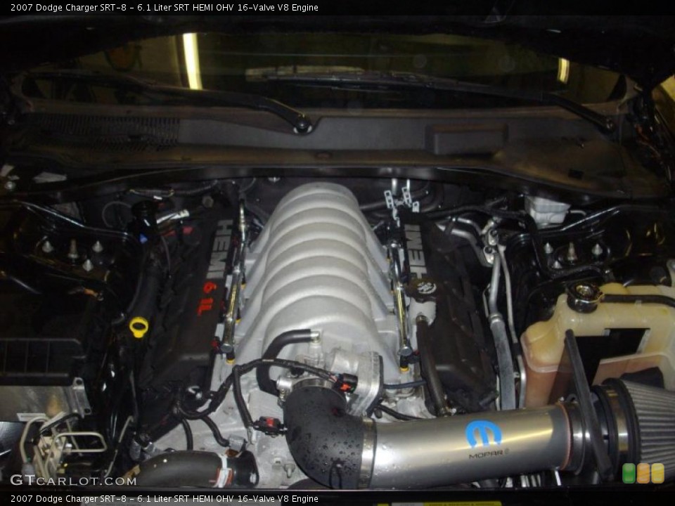 6.1 Liter SRT HEMI OHV 16-Valve V8 Engine for the 2007 Dodge Charger #46385601