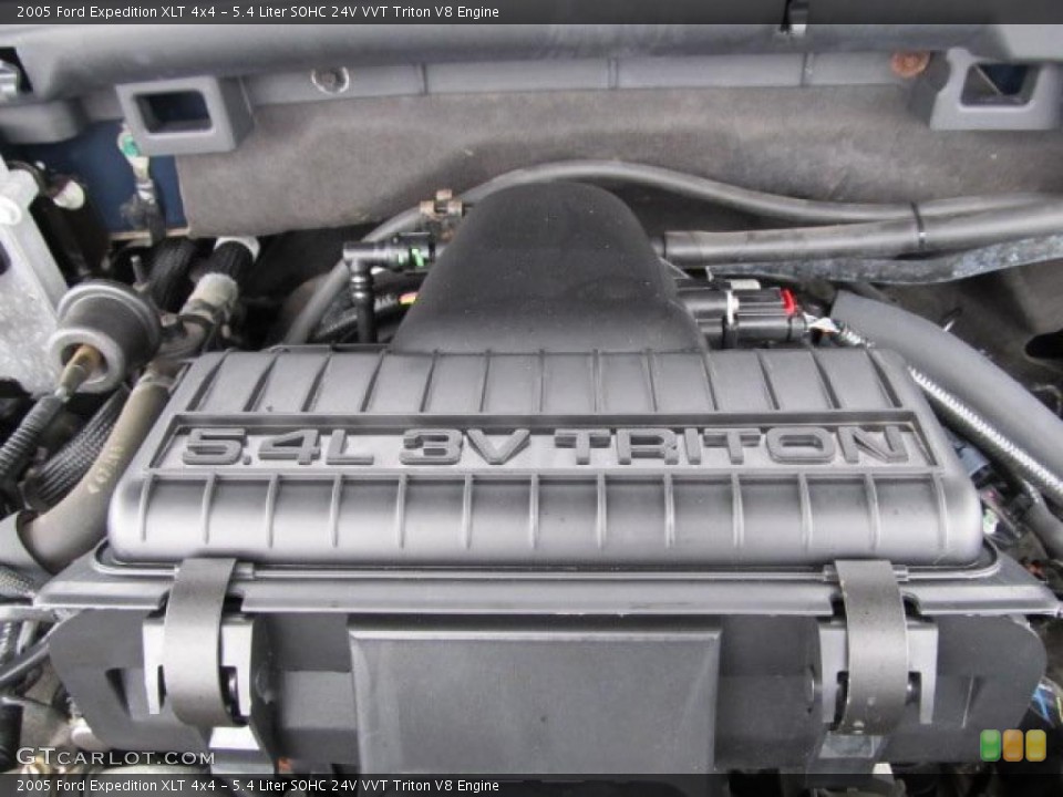 5.4 Liter SOHC 24V VVT Triton V8 Engine for the 2005 Ford Expedition #46587645