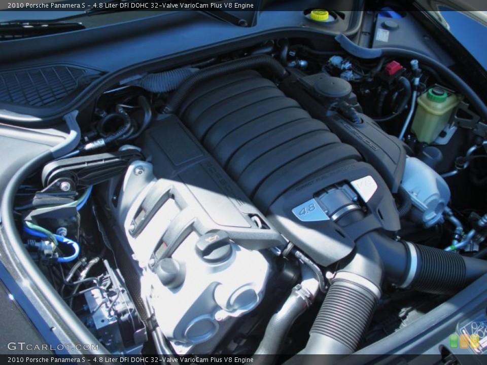 4.8 Liter DFI DOHC 32-Valve VarioCam Plus V8 Engine for the 2010 Porsche Panamera #46680473