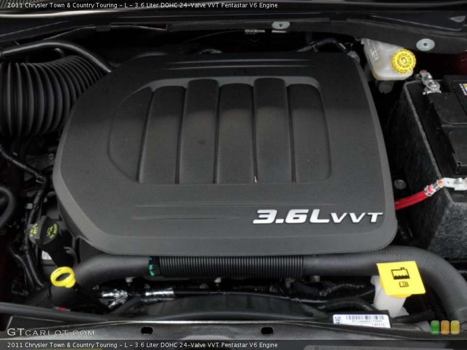 3.6 Liter DOHC 24-Valve VVT Pentastar V6 Engine for the 2011 Chrysler Town & Country #46696541