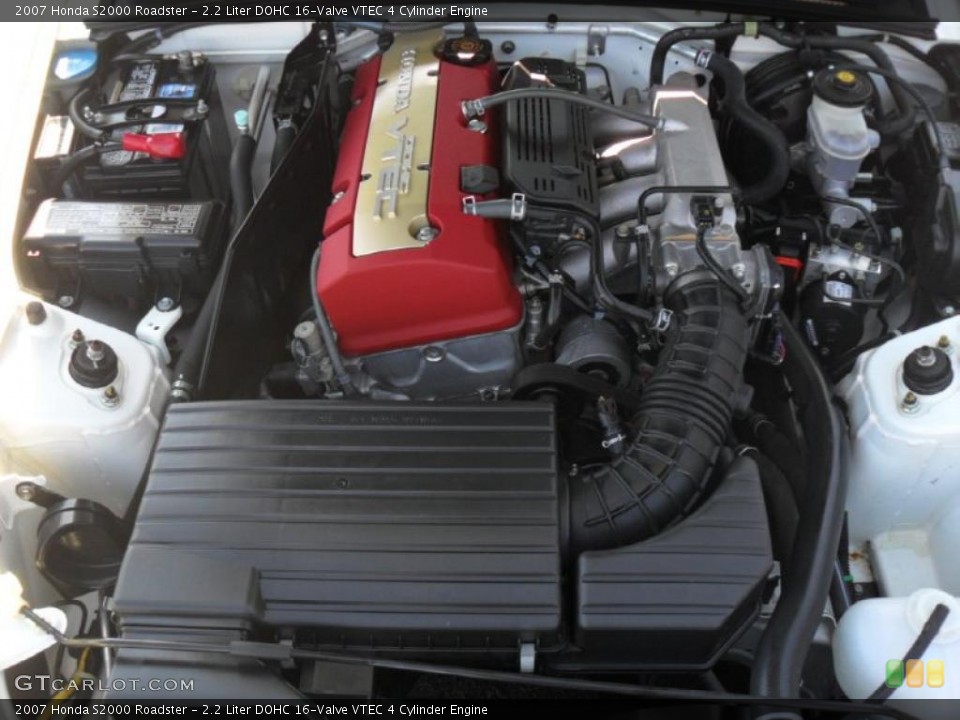 2.2 Liter DOHC 16-Valve VTEC 4 Cylinder Engine for the 2007 Honda S2000 #46838316