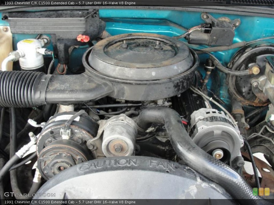5.7 Liter OHV 16-Valve V8 Engine for the 1993 Chevrolet C/K #46890413