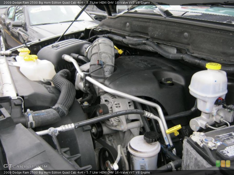 5.7 Liter HEMI OHV 16-Valve VVT V8 2009 Dodge Ram 2500 Engine