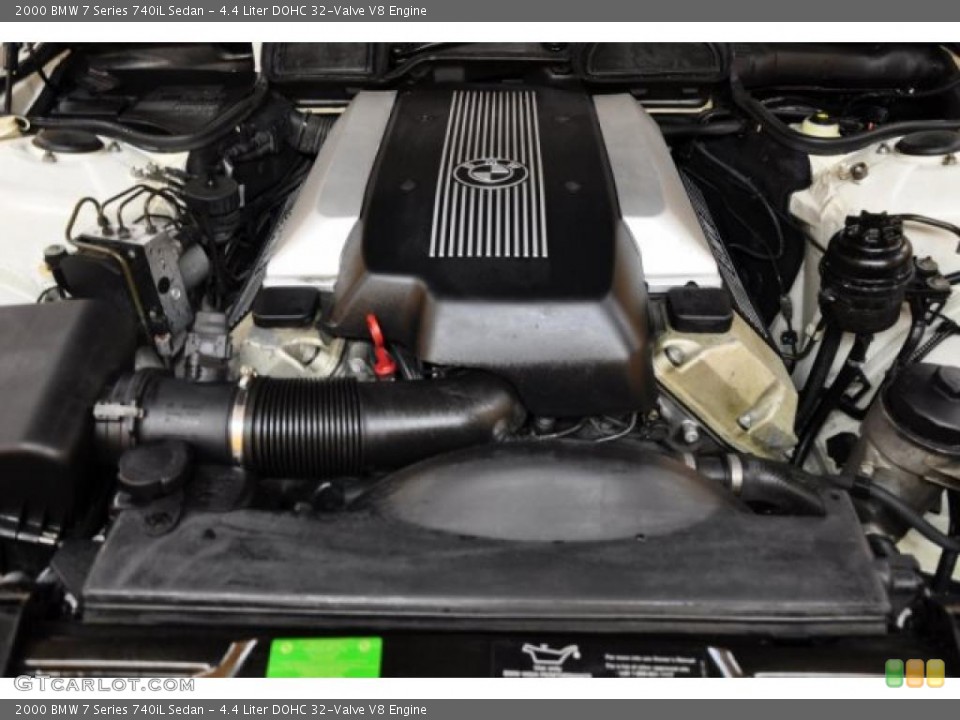 4.4 Liter DOHC 32-Valve V8 Engine for the 2000 BMW 7 Series #47082419