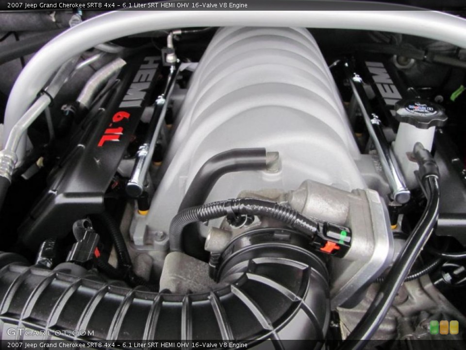 6.1 Liter SRT HEMI OHV 16-Valve V8 Engine for the 2007 Jeep Grand Cherokee #47090070