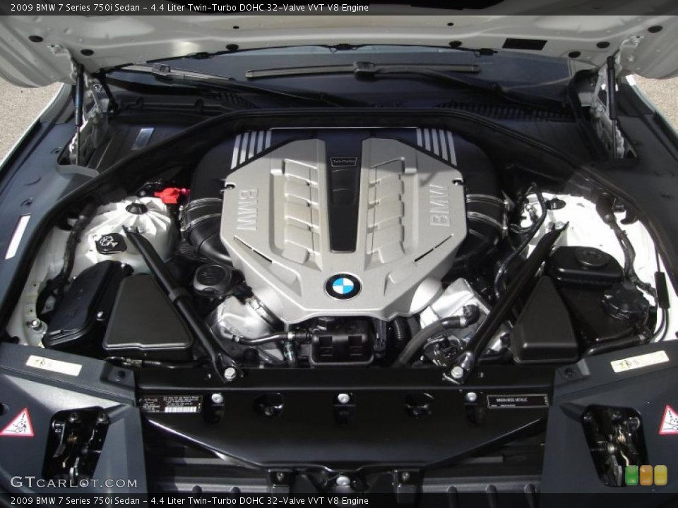 4.4 Liter Twin-Turbo DOHC 32-Valve VVT V8 Engine for the 2009 BMW 7 Series #47233205