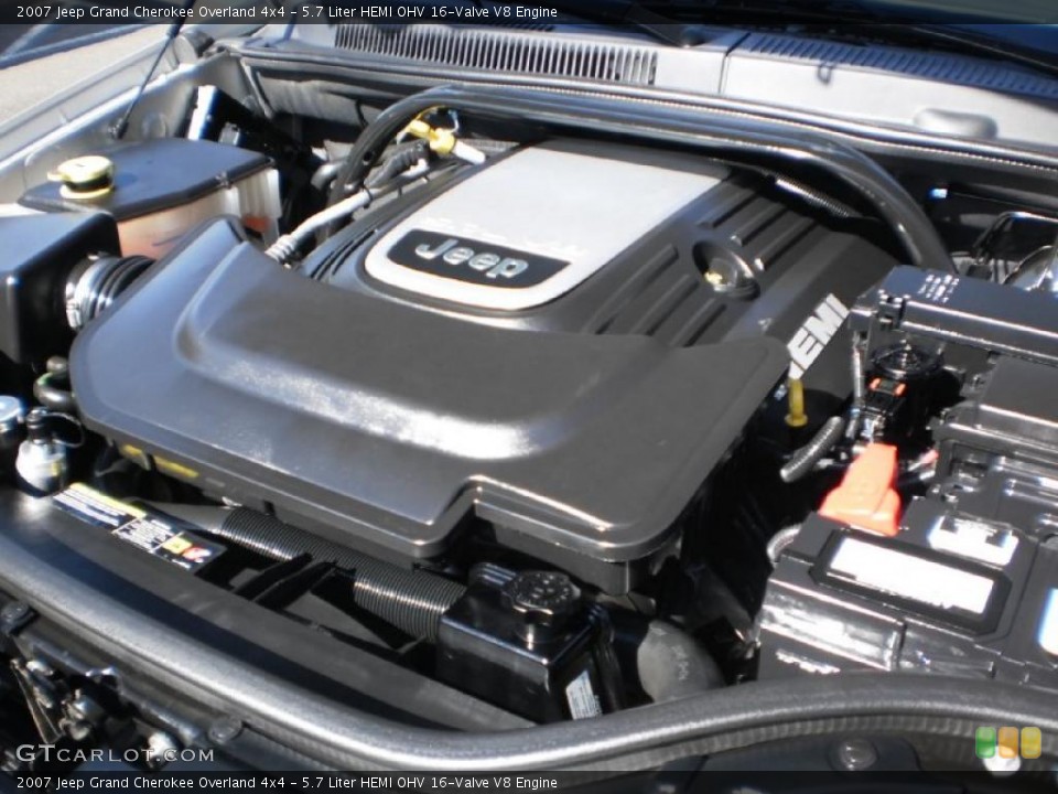 5.7 Liter HEMI OHV 16-Valve V8 Engine for the 2007 Jeep Grand Cherokee #47348717