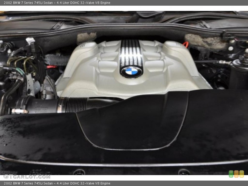 4.4 Liter DOHC 32-Valve V8 2002 BMW 7 Series Engine