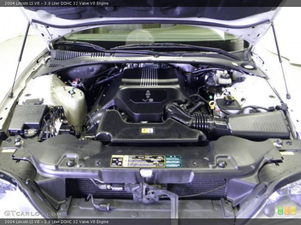 3.9 Liter DOHC 32 Valve V8 Engine for the 2004 Lincoln LS #47556299