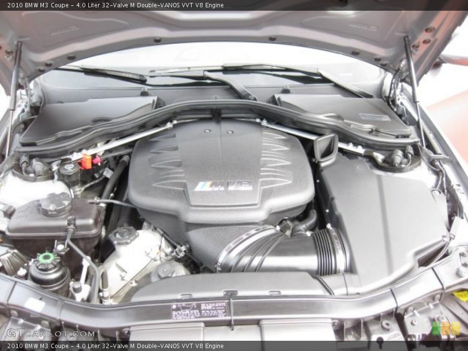 4.0 Liter 32-Valve M Double-VANOS VVT V8 Engine for the 2010 BMW M3 #47818631