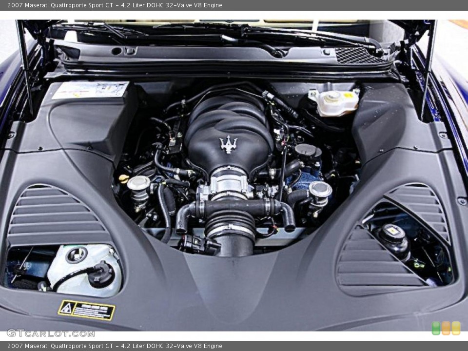 4.2 Liter DOHC 32-Valve V8 Engine for the 2007 Maserati Quattroporte #47878349