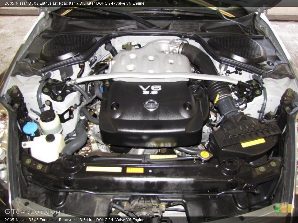 3.5 Liter DOHC 24-Valve V6 Engine for the 2005 Nissan 350Z #48142968