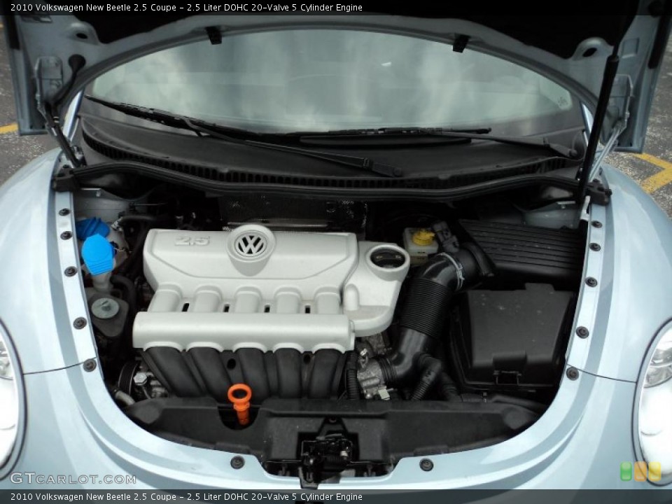 2.5 Liter DOHC 20-Valve 5 Cylinder Engine for the 2010 Volkswagen New Beetle #48163649