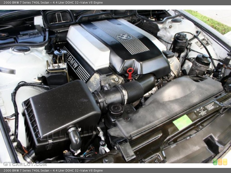 4.4 Liter DOHC 32-Valve V8 Engine for the 2000 BMW 7 Series #48224351