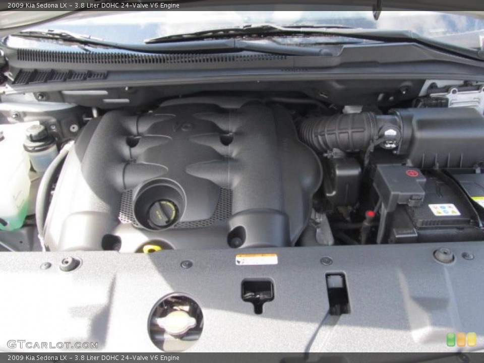 3.8 Liter DOHC 24-Valve V6 2009 Kia Sedona Engine