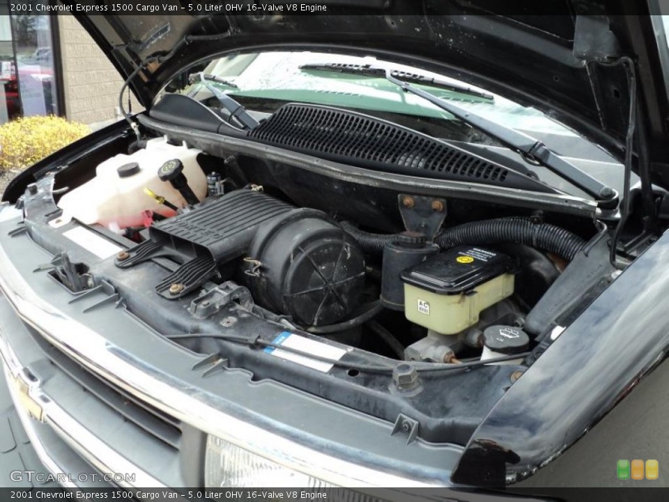 5.0 Liter OHV 16-Valve V8 2001 Chevrolet Express Engine