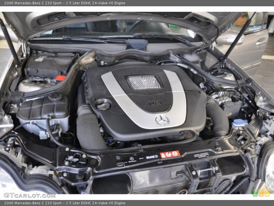 2.5 Liter DOHC 24-Valve V6 Engine for the 2006 Mercedes-Benz C #48804112