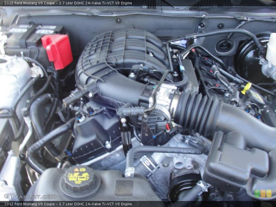 3.7 Liter DOHC 24-Valve Ti-VCT V6 Engine for the 2012 Ford Mustang #48910815